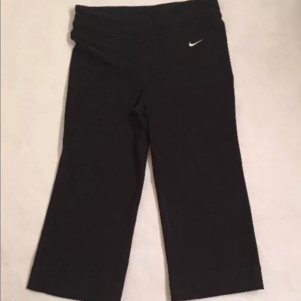 Nike Fit Dry Woman XS Black Workout Cropped Pants